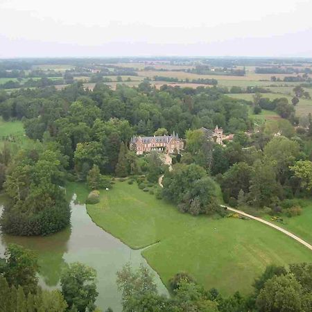 La Demeure D'Aglae Bed & Breakfast Villeneuve-sur-Allier Ngoại thất bức ảnh