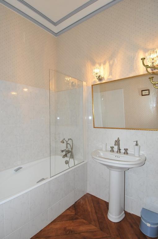 La Demeure D'Aglae Bed & Breakfast Villeneuve-sur-Allier Phòng bức ảnh