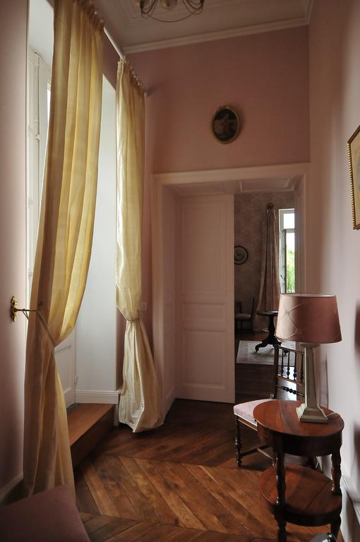 La Demeure D'Aglae Bed & Breakfast Villeneuve-sur-Allier Ngoại thất bức ảnh